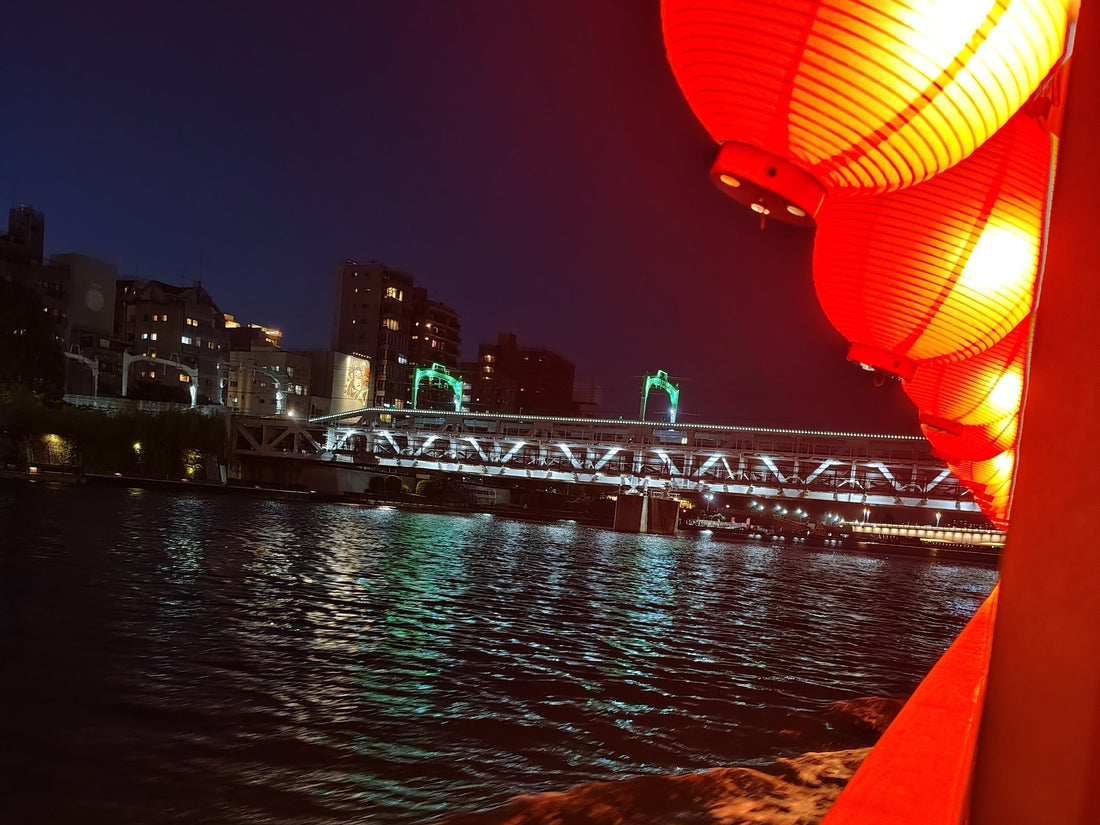 サプライズ屋形船で祝う、旦那の誕生日